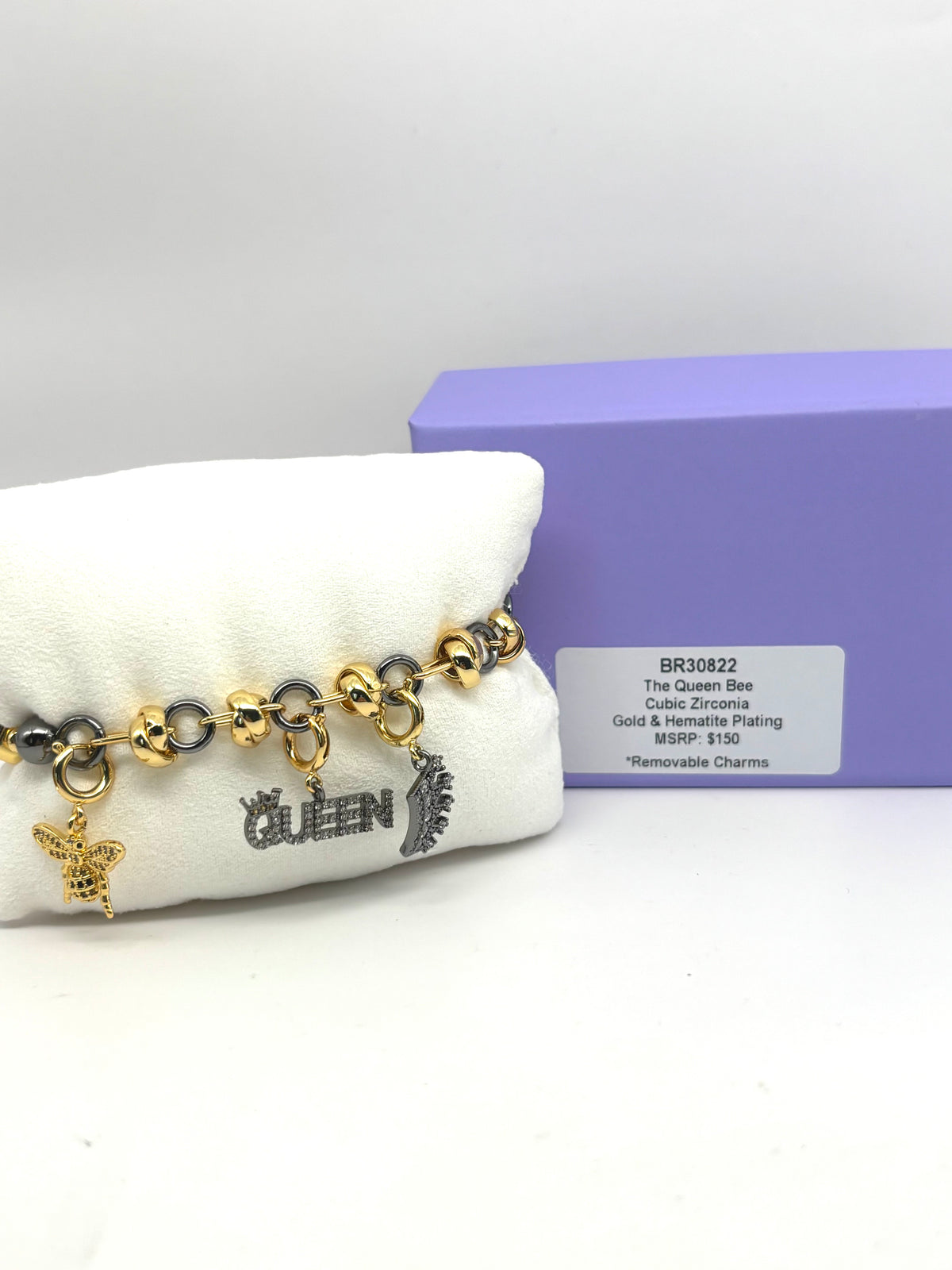 The Queen Bee-BR30822