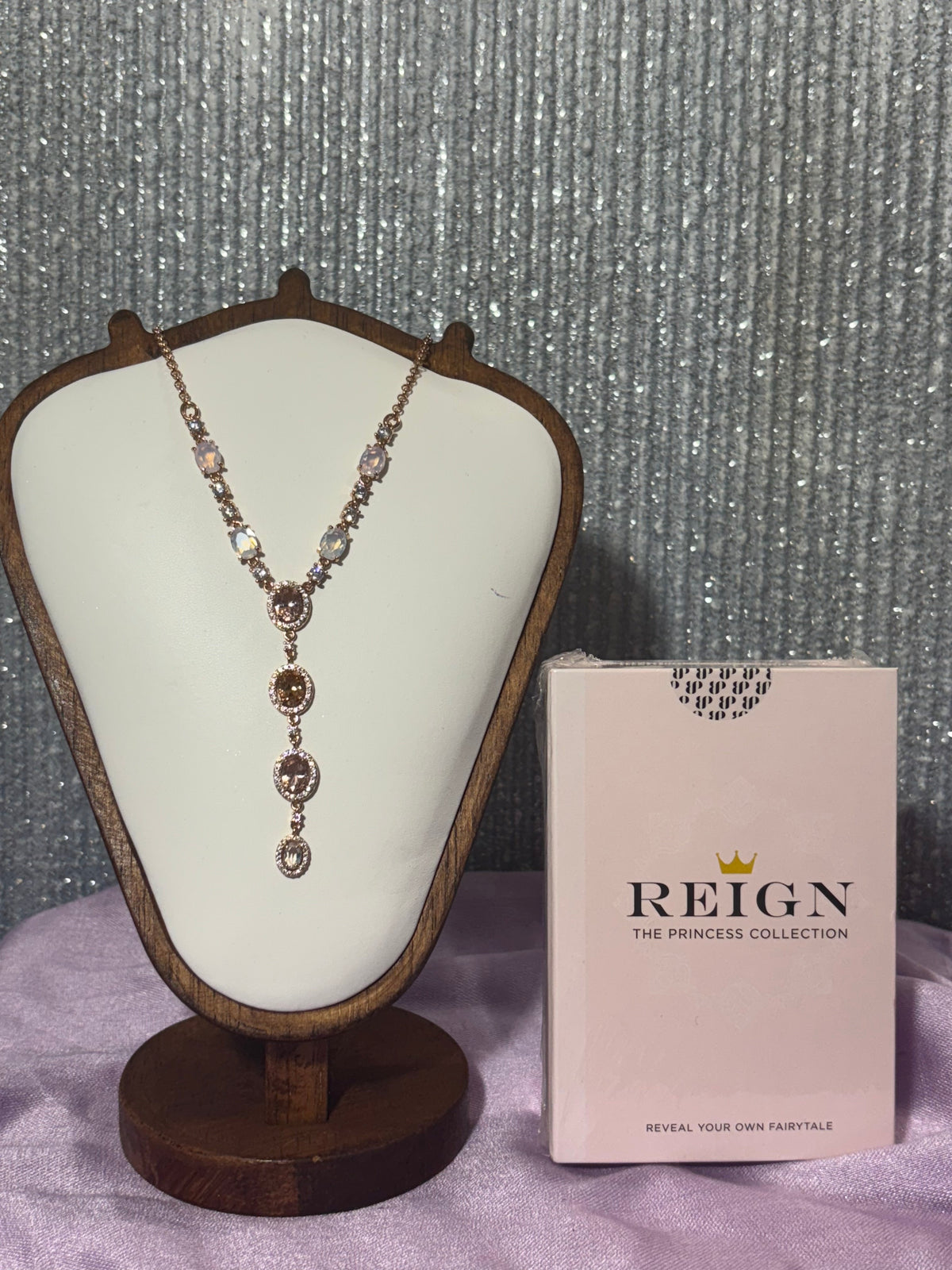 Reign Princess Necklace - Surprise